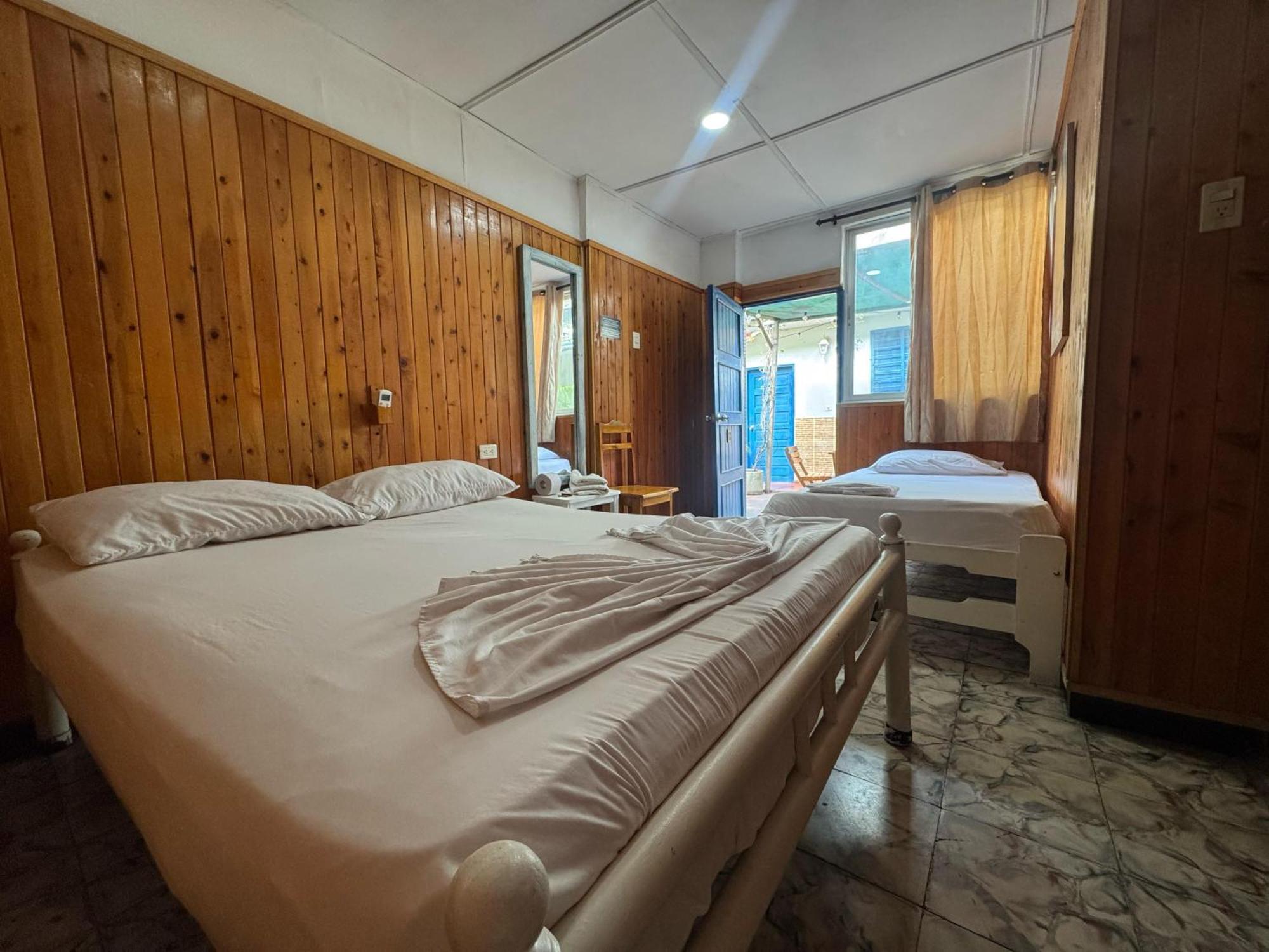 Hostal Luna Llena Getsemani Cartagena Exterior foto